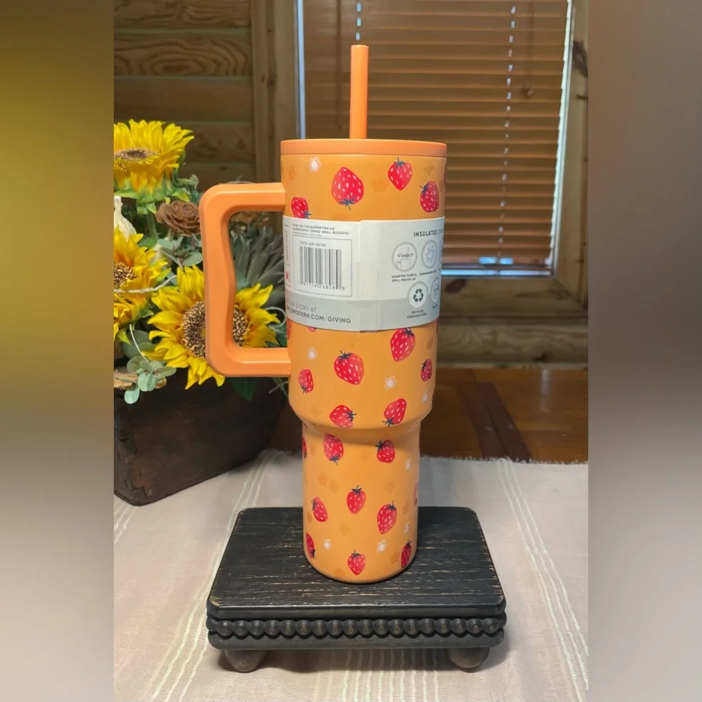 STRAWBERRY SIMPLE MODERN 40oz Trek Tumbler